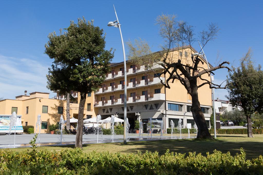 Hotel Fontana Olente Ferentino Esterno foto